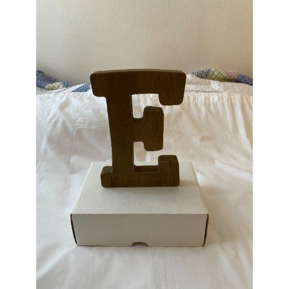 E Letter Decor, Brown, Great Condition!